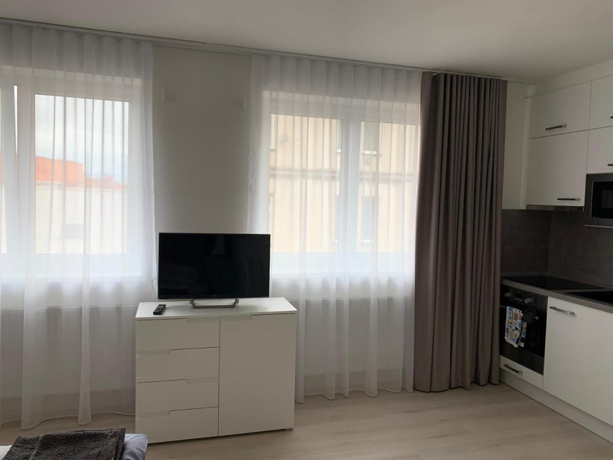 Modern Apartment In The City Center プルゼニ エクステリア 写真